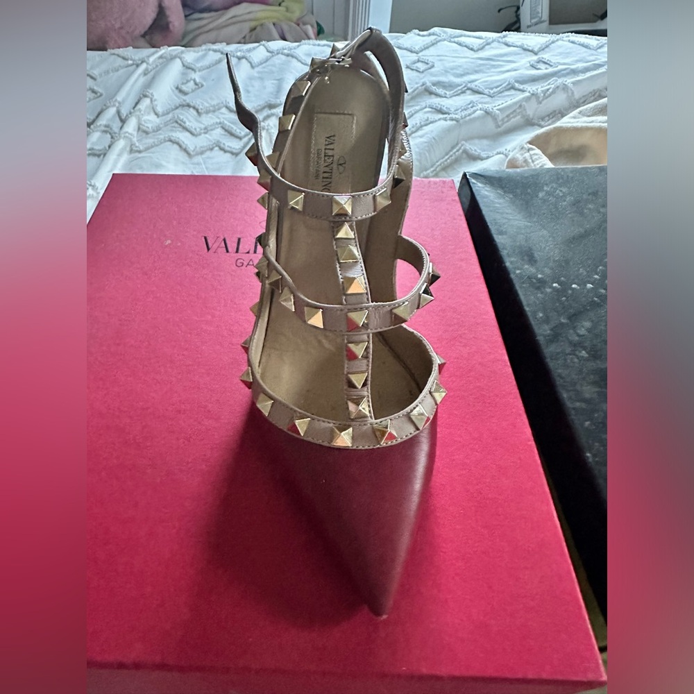 Valentino Caged Rockstud Pumps Red 65 mm 37